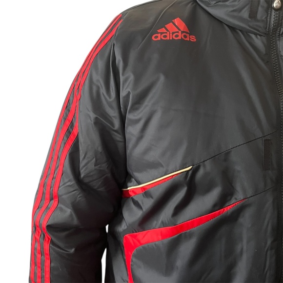 New With Tags Liverpool FC Official Licensed Padded Bench Coat Black/Red Size L - Picture 5 of 12